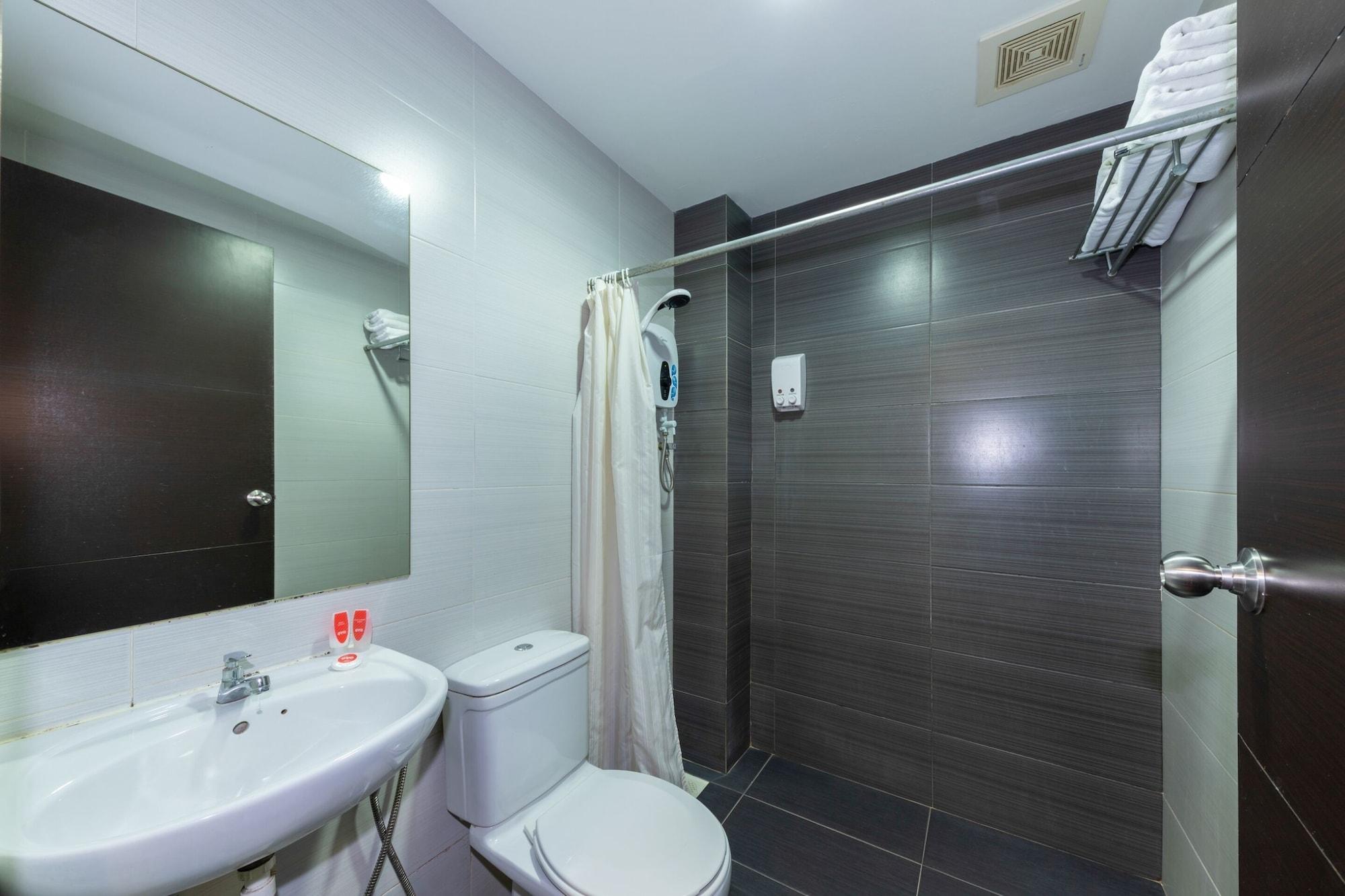 Oyo 430 Oak Valley Boutique Hotel Johor Bahru Kültér fotó